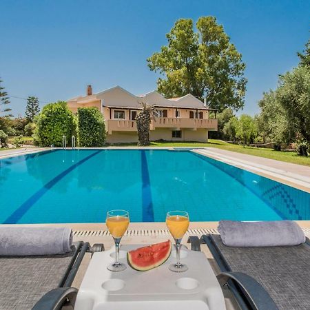 Leone Luxury Villas Каламакі Екстер'єр фото
