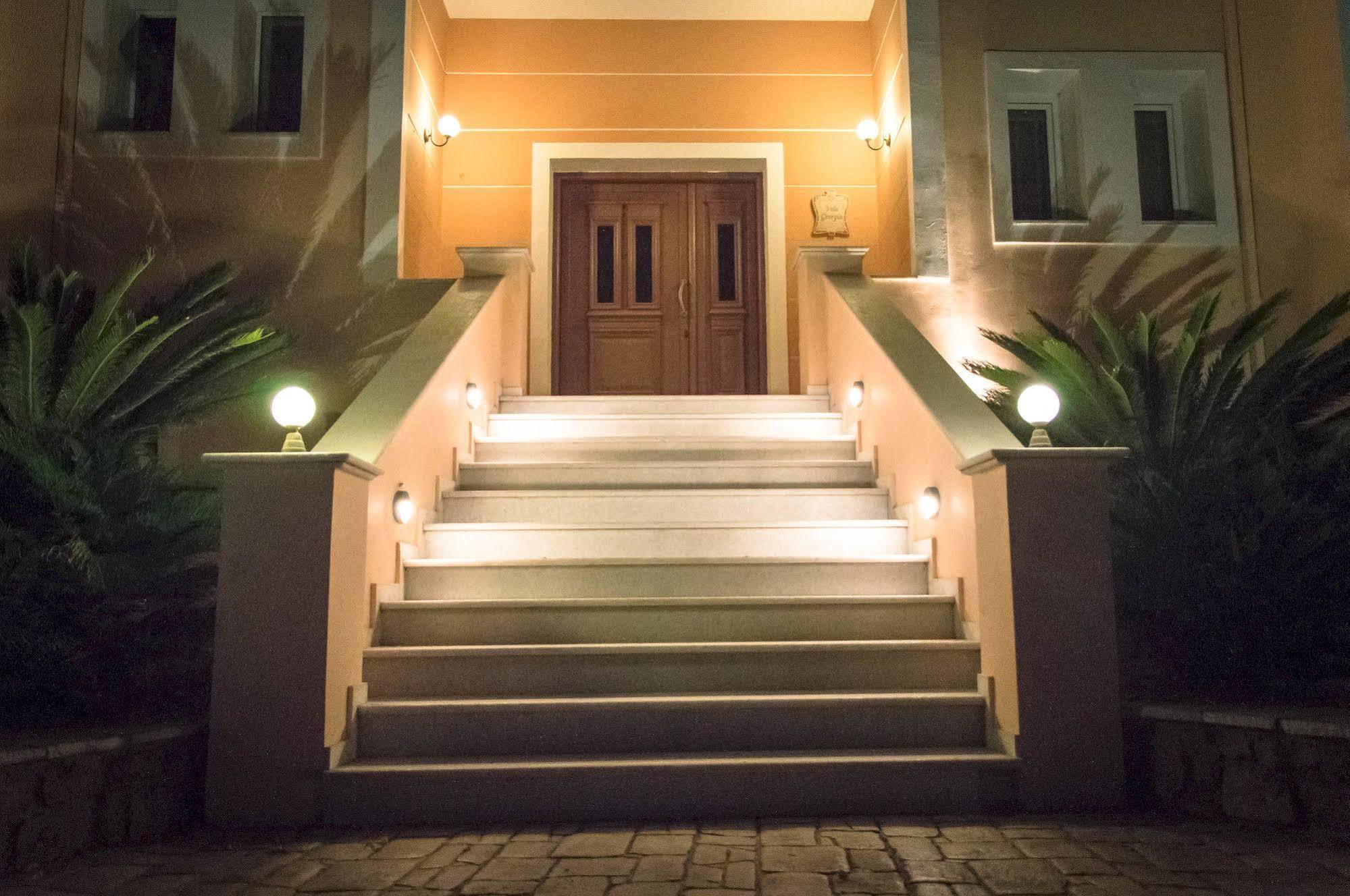 Leone Luxury Villas Каламакі Екстер'єр фото