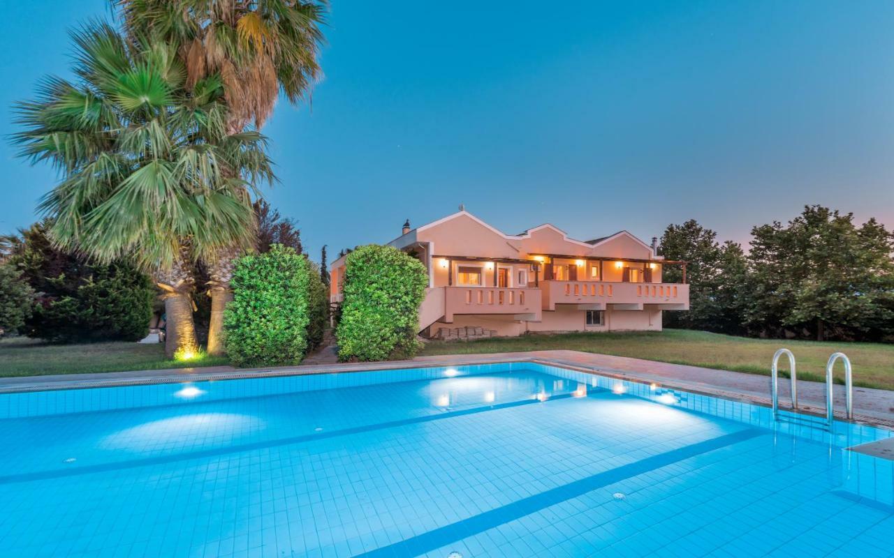 Leone Luxury Villas Каламакі Екстер'єр фото